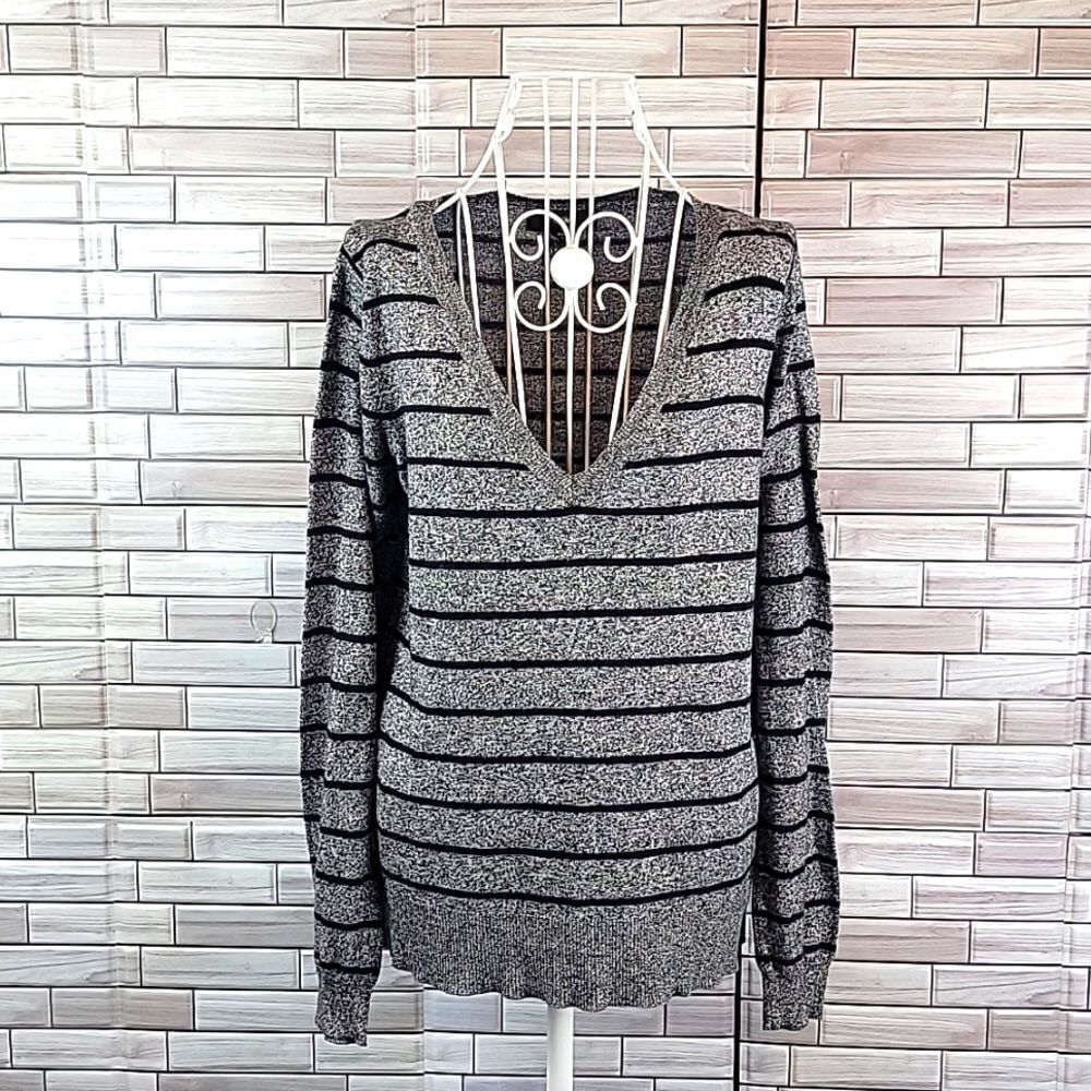 Mossimo v-neck sweater striped marled grey and black Size M